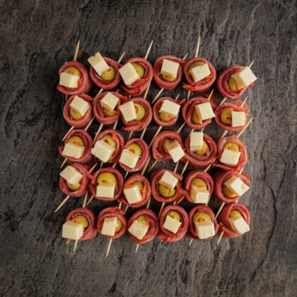 Pincho de Culatello y Reserva Raclette