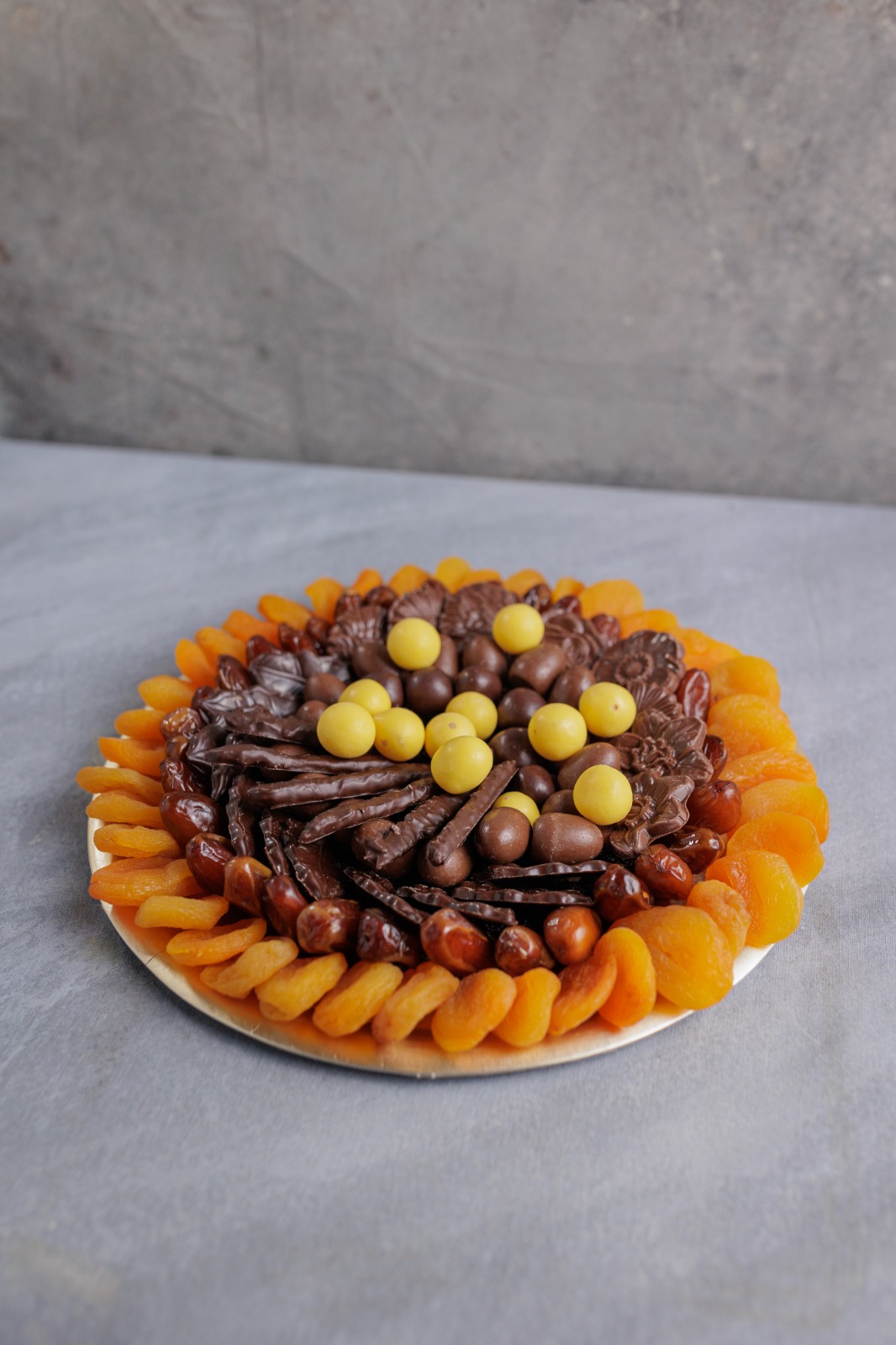 Bandeja de Frutas Secas y Chocolate Grande - Imagen 2