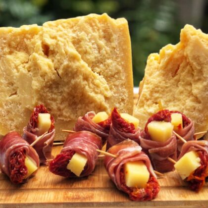 Pincho jamón crudo y queso parmesano