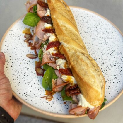 Sandwich de Lomo Acaramelado y Burrata